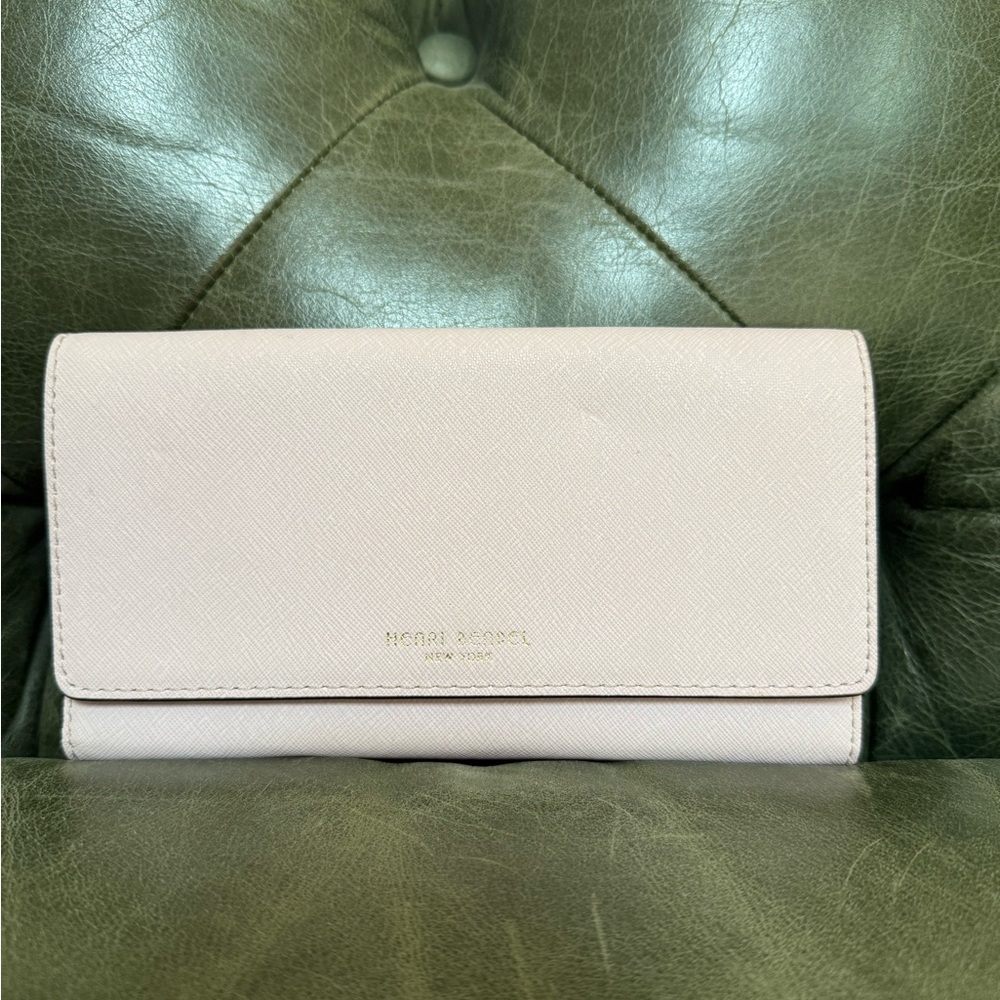 Henri Bendel Wallet
